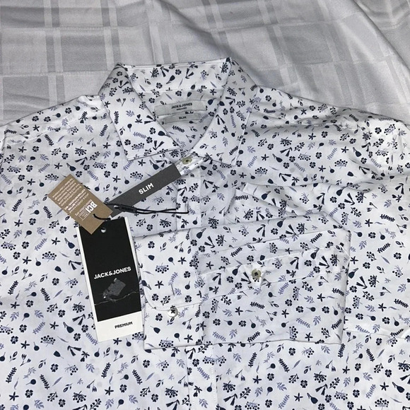 Jack & Jones,Men shirt Sm & Med,NWT,cotton 100,white & blue.BETTER COTTON ORG - Picture 11 of 13